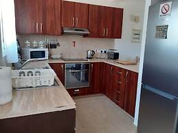 Beautiful 2-bed House in Mandria, Paphos