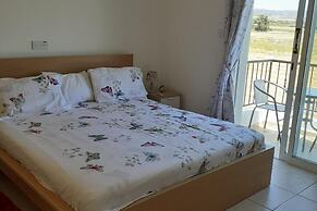 Beautiful 2-bed House in Mandria, Paphos