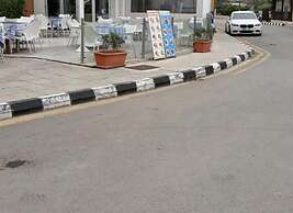 Beautiful 2-bed House in Mandria, Paphos