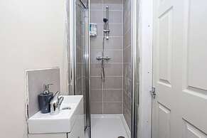 Captivating 5-bed House in Horwich Bolton