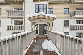 Snowlion Condos 302 3 Bedroom Condo by RedAwning