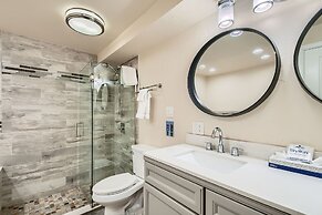 Snowlion Condos 302 3 Bedroom Condo by RedAwning