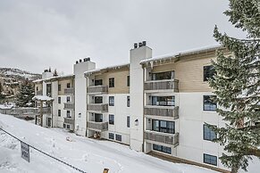 Snowlion Condos 302 3 Bedroom Condo by RedAwning