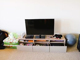 Stunning House with Views of Puget Sound Ideal for Family Reunions