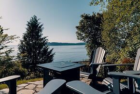 Stunning House with Views of Puget Sound Ideal for Family Reunions