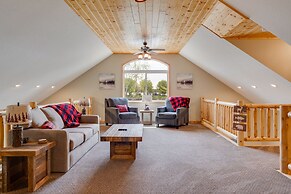 Moonlight Cove - Lakeside Lodge