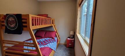 Moonlight Cove - Lakeside Lodge