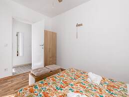 Apartments Sun 4 You