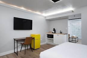 The Westerner - Extended Stay