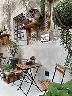 History House Moja Ti 1830