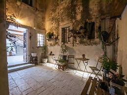 History House Moja Ti 1830