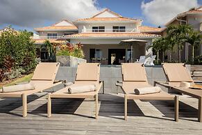 Eden Roc Villas