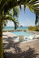 Eden Roc Villas