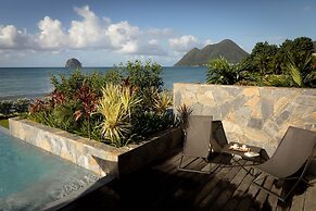 Eden Roc Villas