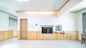 Samcheok Neulpuleun Pension