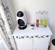 Luxurious Entire Studio in Axminster Suitable for