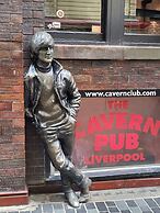 Captivating 2-bed Apartment in Liverpool