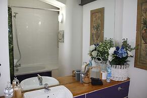 Captivating 2-bed Apartment in Liverpool