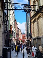 Captivating 2-bed Apartment in Liverpool