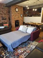 Captivating 2-bed Apartment in Liverpool