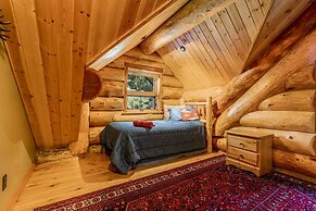 Luxury Log Chalet | Pool + Private HotTub | Ski In/Out | Overlooking G