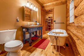 Luxury Log Chalet | Pool + Private HotTub | Ski In/Out | Overlooking G