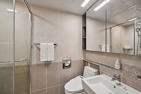 Shift Door Residence Hari