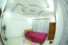 4 Bed Flat - Sleeps 8 - Pets - Smoking - Parking