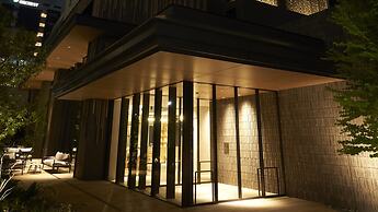 Cross Life Hakata Tenjin