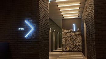 Cross Life Hakata Tenjin