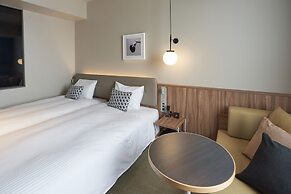 Cross Life Hakata Tenjin