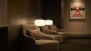 Cross Life Hakata Tenjin