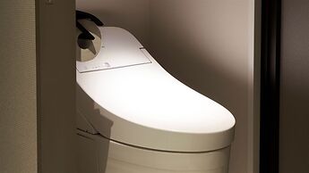 Cross Life Hakata Tenjin