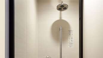 Cross Life Hakata Tenjin