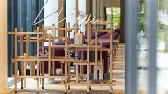 Cross Life Hakata Tenjin