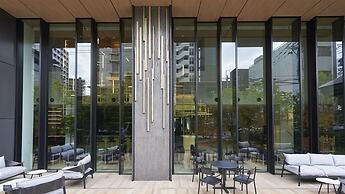 Cross Life Hakata Tenjin