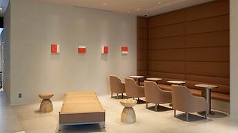 Cross Life Hakata Tenjin