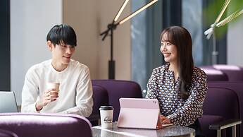 Cross Life Hakata Tenjin