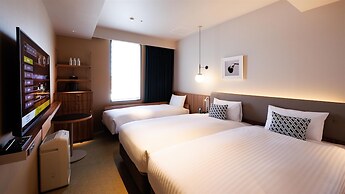 Cross Life Hakata Tenjin