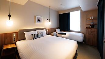 Cross Life Hakata Tenjin