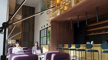 Cross Life Hakata Tenjin