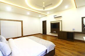 Hotel Taj Venture By Park Tree