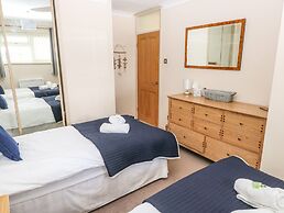 6 Coedrath Park - Swn y Mor