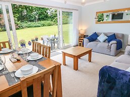 6 Coedrath Park - Swn y Mor