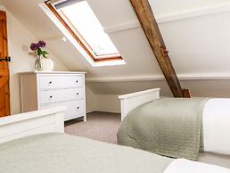 The Cottage, 5 Richley Terrace