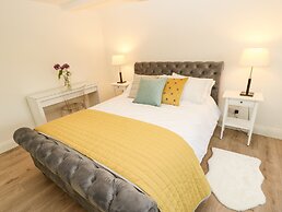 The Cottage, 5 Richley Terrace