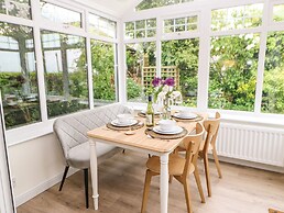 The Cottage, 5 Richley Terrace