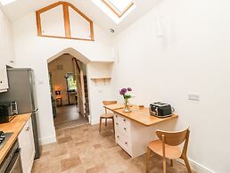 The Cottage, 5 Richley Terrace
