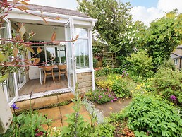 The Cottage, 5 Richley Terrace
