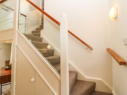 The Cottage, 5 Richley Terrace